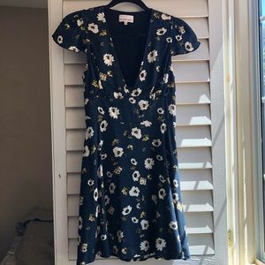 Sunday Best by Aritzia Mini Dress V neck
